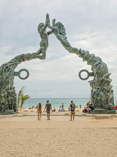 Playa turquesa del Caribe en Playa del Carmen — traslado privado desde el Aeropuerto de Cancún