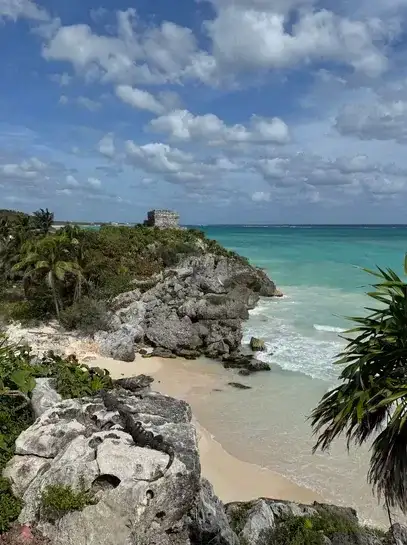 Playa y ruinas mayas de Tulum — traslado privado desde el Aeropuerto de Cancún