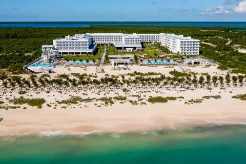 Hotel Riu Latino — traslados privados desde el aeropuerto de cancún