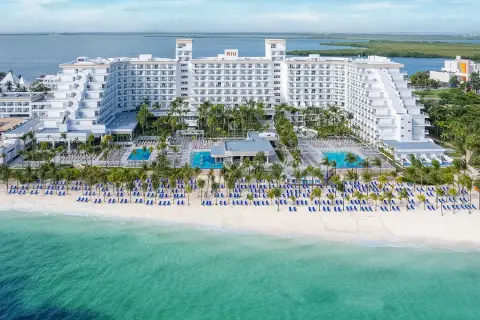 Riu Caribe Cancun — private transfers from Cancun Airport