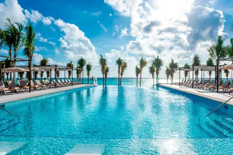 Riu Palace Kukulkan — traslados privados desde el aeropuerto de cancún