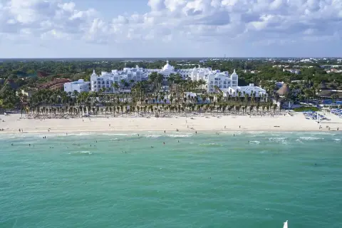 Riu Palace Riviera Maya — traslados privados desde el aeropuerto de cancún