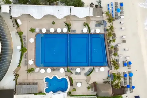 Seadust Cancun Family Resort — private transfers from Cancun Airport