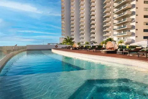 Suites Malecon Cancun — traslados privados desde el aeropuerto de cancún