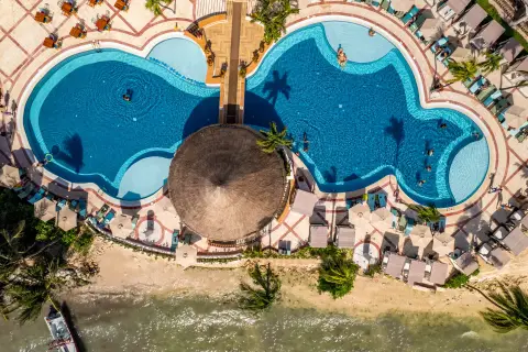 Wyndham Alltra Playa del Carmen — private transfers from Cancun Airport