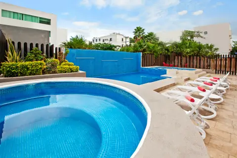 Wyndham Garden Cancun Downtown — traslados privados desde el aeropuerto de cancún