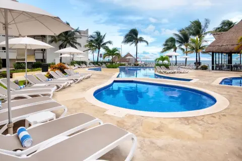 Cancun Bay Resort — private transfers from Cancun Airport