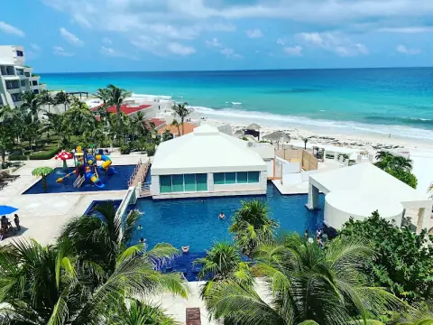 Condominio Solymar by Excursiones Camino Maya — private transfers from Cancun airport