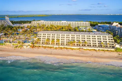 Grand Oasis Cancun — traslados privados desde el aeropuerto de cancún