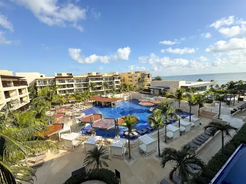 Hideaway at Royalton Riviera Cancun — traslados privados desde el aeropuerto de cancún