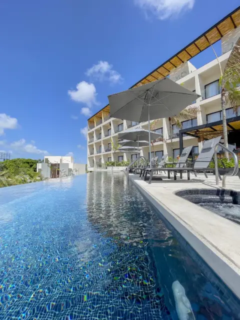 Hive Cancun — traslados privados desde el aeropuerto de cancún