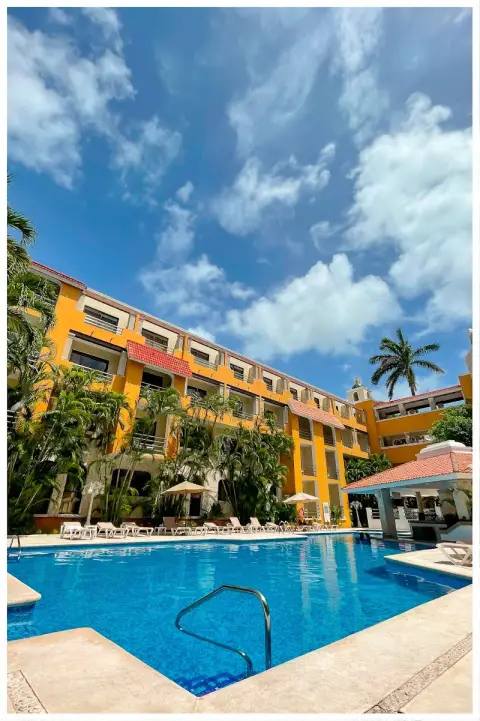 Hotel Adhara Cancun — traslados privados desde el aeropuerto de Cancún