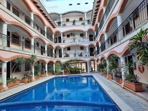Hotel Colonial Playa del Carmen — private transfers from Cancun airport