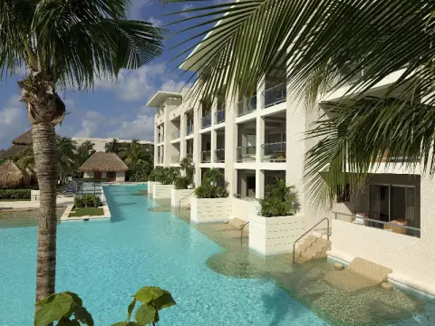 Paradisus Playa del Carmen la Perla — traslados privados desde el aeropuerto de cancún