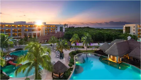 Paradisus Playa del Carmen — traslados privados desde el aeropuerto de Cancún