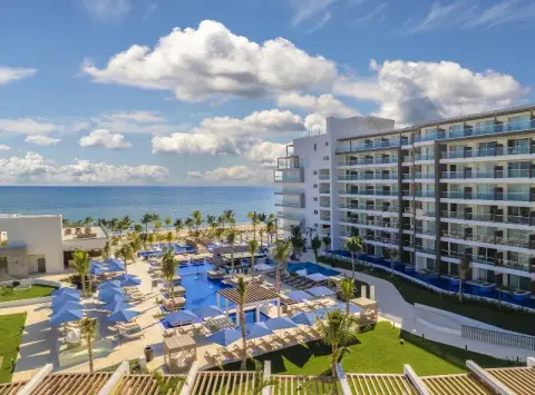 Royalton Splash Riviera Cancun — private transfers from Cancun airport